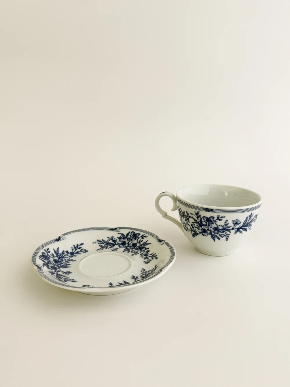 Christian Dior White & Blue Floral Cup & Saucer Tea Set — sororité.
